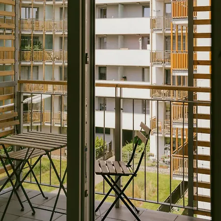 Nestpoint -- Underground Parking -- Air Conditioning *