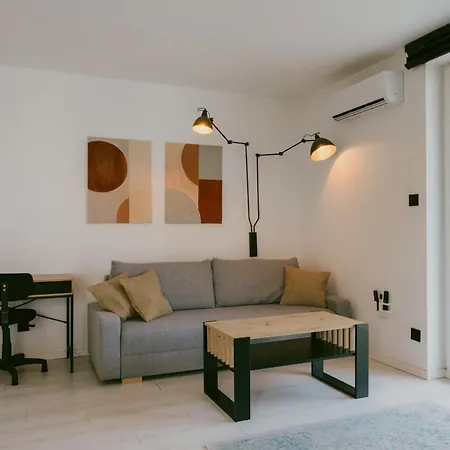 Nestpoint -- Underground Parking -- Air Conditioning *